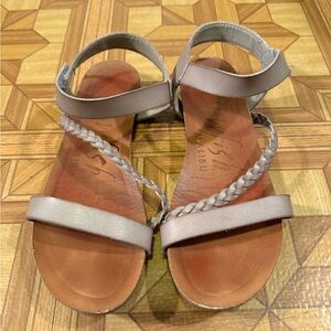 Stylish Women's Braided Sandals in Gray